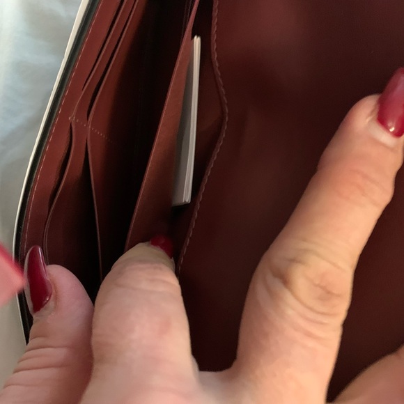 Brand new coach wallet. Never used. Black with wild print - Picture 7 of 10